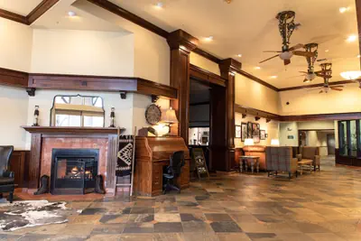 Photo 2 - Oxford Suites Pendleton