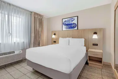 Photo 5 - Sonesta Simply Suites Baltimore BWI Airport