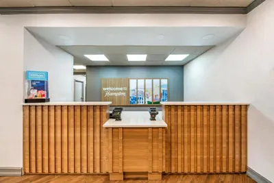 Photo 5 - Hampton Inn Milledgeville