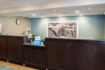 Photo 5 - Hampton Inn Lakeland