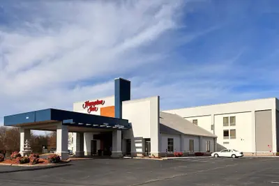 Photo 2 - Hampton Inn Morristown