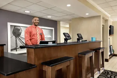 Photo 5 - Hampton Inn by Hilton Richmond-North/Ashland