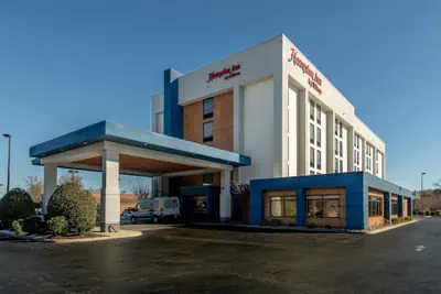 Photo 2 - Hampton Inn Newport News-Yorktown