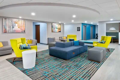 Photo 2 - Hampton Inn Salisbury