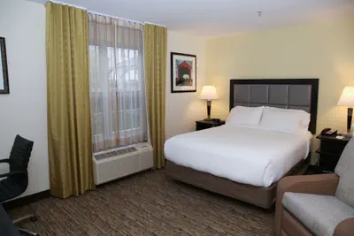 Photo 4 - Candlewood Suites Portland - Scarborough by IHG