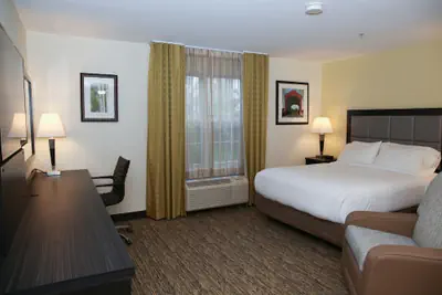Photo 3 - Candlewood Suites Portland - Scarborough by IHG