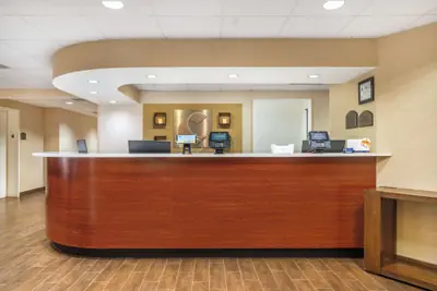 Photo 3 - Comfort Inn & Suites Lake Norman