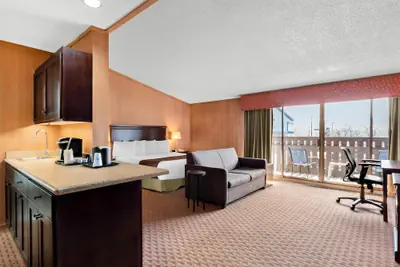 Photo 5 - Best Western Chieftain Inn