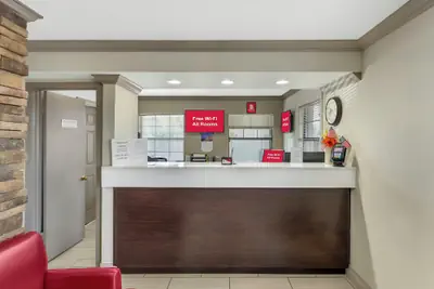 Photo 3 - Red Roof Inn West Memphis, AR