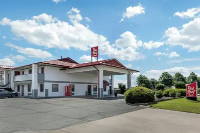 Photo 2 - Red Roof Inn West Memphis, AR
