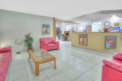 Photo 2 - Microtel Inn by Wyndham Gallup