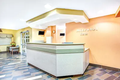 Photo 3 - Microtel Inn by Wyndham Newport News Airport