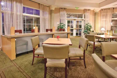 Photo 4 - La Quinta Inn & Suites by Wyndham Winston-Salem
