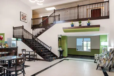 Photo 4 - Quality Inn & Suites Anderson I-69