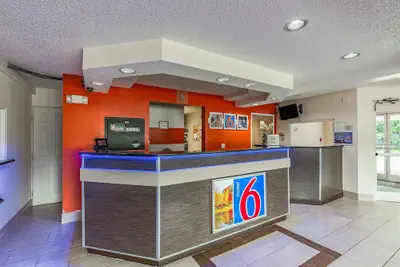 Photo 5 - Motel 6 Charlotte, NC - University