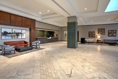 Photo 4 - DoubleTree by Hilton Lansing