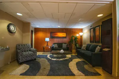 Photo 4 - Travelodge by Wyndham Pueblo