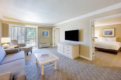 Photo 4 - Indian Wells Resort Hotel