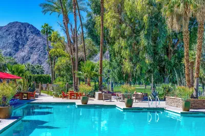Photo 2 - Indian Wells Resort Hotel