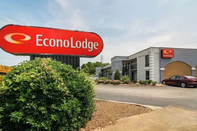 Photo 2 - Econo Lodge Research Triangle Park