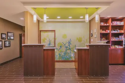 Photo 4 - La Quinta Inn & Suites by Wyndham Boise Airport