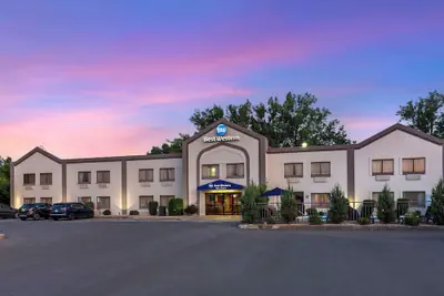 Photo 2 - Best Western Port Clinton