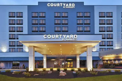 Photo 2 - Courtyard by Marriott Secaucus Meadowlands