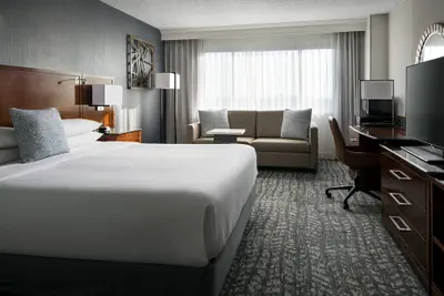 Photo 4 - Bakersfield Marriott at the Convention Center