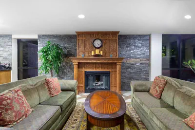 Photo 5 - Baymont by Wyndham Elkhart