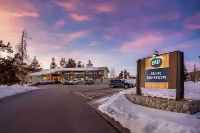 Photo 2 - Best Western Ptarmigan Lodge
