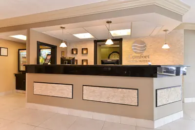 Photo 3 - Comfort Inn & Suites Alexandria West