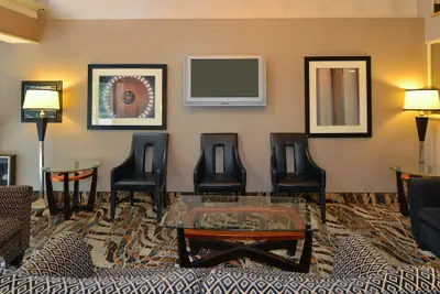 Photo 5 - Comfort Inn & Suites Alexandria West