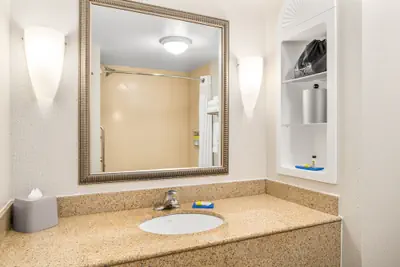 Photo 2 - Holiday Inn Express & Suites Wilmington-Newark by IHG