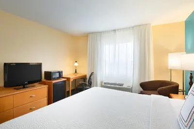 Photo 5 - SureStay by Best Western Bismarck