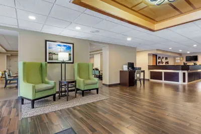 Photo 5 - Comfort Inn Herndon - Reston