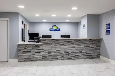 Photo 3 - Days Inn by Wyndham Granbury