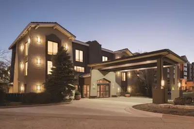 Photo 2 - Country Inn & Suites by Radisson, Hoffman Estates, IL