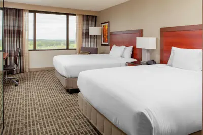 Photo 2 - DoubleTree by Hilton Kansas City - Overland Park