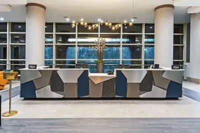 Photo 4 - DoubleTree by Hilton Tulsa - Warren Place