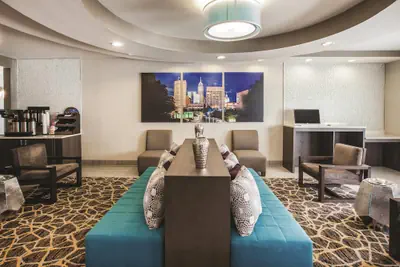 Photo 2 - La Quinta Inn by Wyndham Indianapolis North at Pyramids