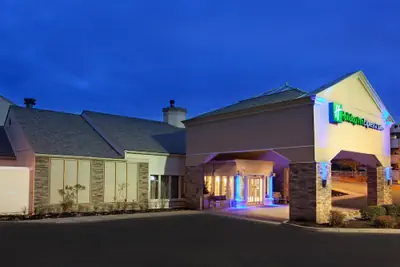 Photo 2 - Holiday Inn Express Hotel & Suites Pittsburgh Airport by IHG