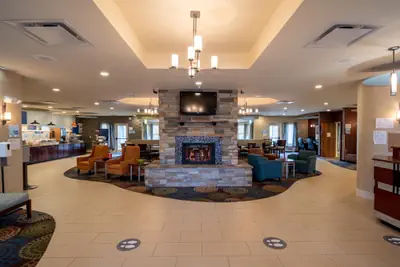 Photo 3 - Holiday Inn Express Hotel & Suites Pittsburgh Airport by IHG