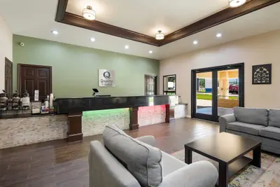 Photo 4 - Quality Inn & Suites Lufkin