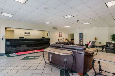 Photo 5 - Econo Lodge Inn & Suites Chambersburg Central