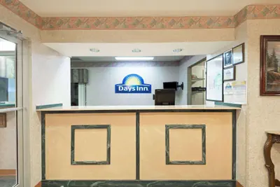 Photo 5 - Days Inn by Wyndham Greenville