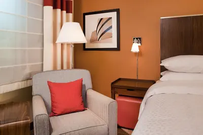 Photo 5 - The Crossroads Hotel, Newburgh