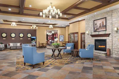 Photo 4 - DoubleTree by Hilton Cincinnati Airport