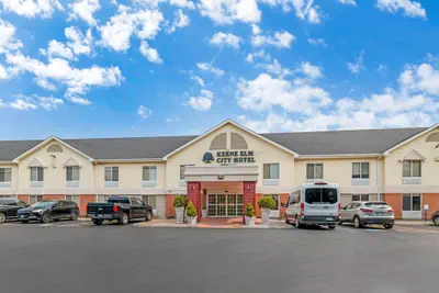 Photo 2 - Keene Elm City Hotel, an Ascend Collection Hotel