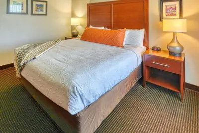 Photo 5 - Yellowstone River Inn & Suites