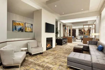 Photo 3 - DoubleTree by Hilton Hartford - Bradley Airport